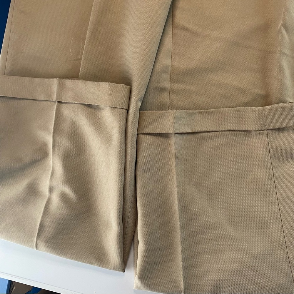 Greg Norman 40X34 Khaki Pants PRELOVED See Pictures for Stains - Picture 8 of 14